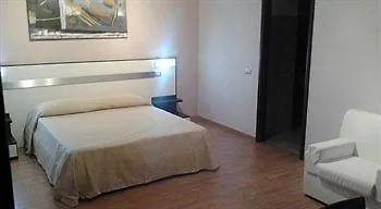 Hotell Faenza *