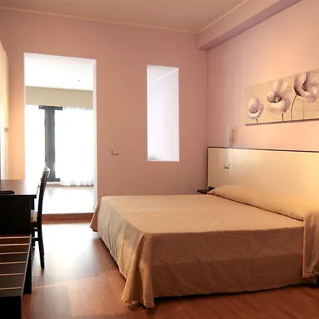 Hotel Faenza *
